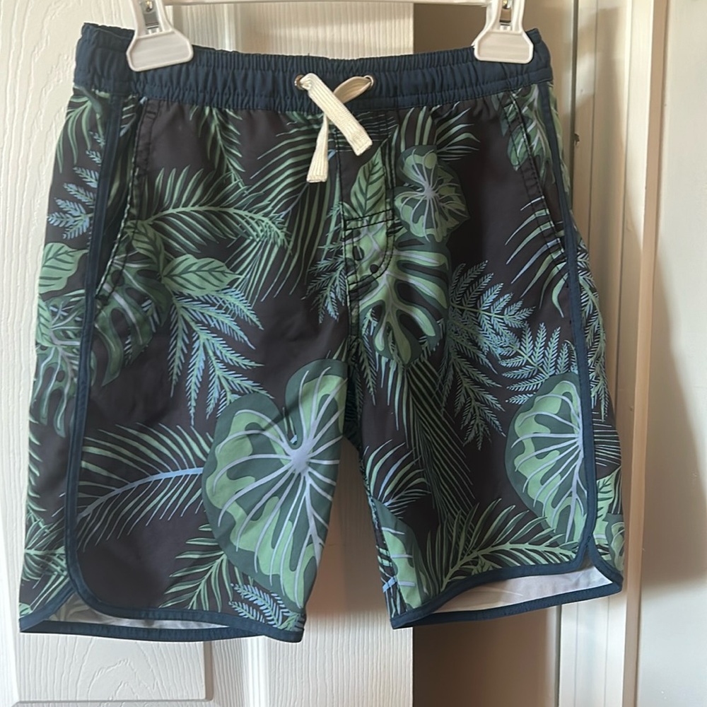 Fair Harbor boys size M bathing suit